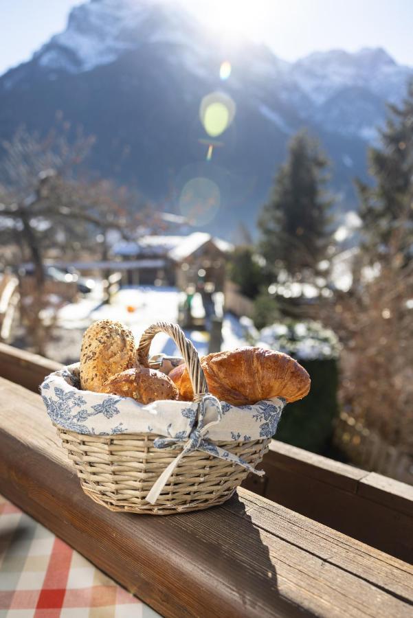 Kassnhof - Urlaub In Den Bergen Apartment Telfes im Stubai Exterior foto