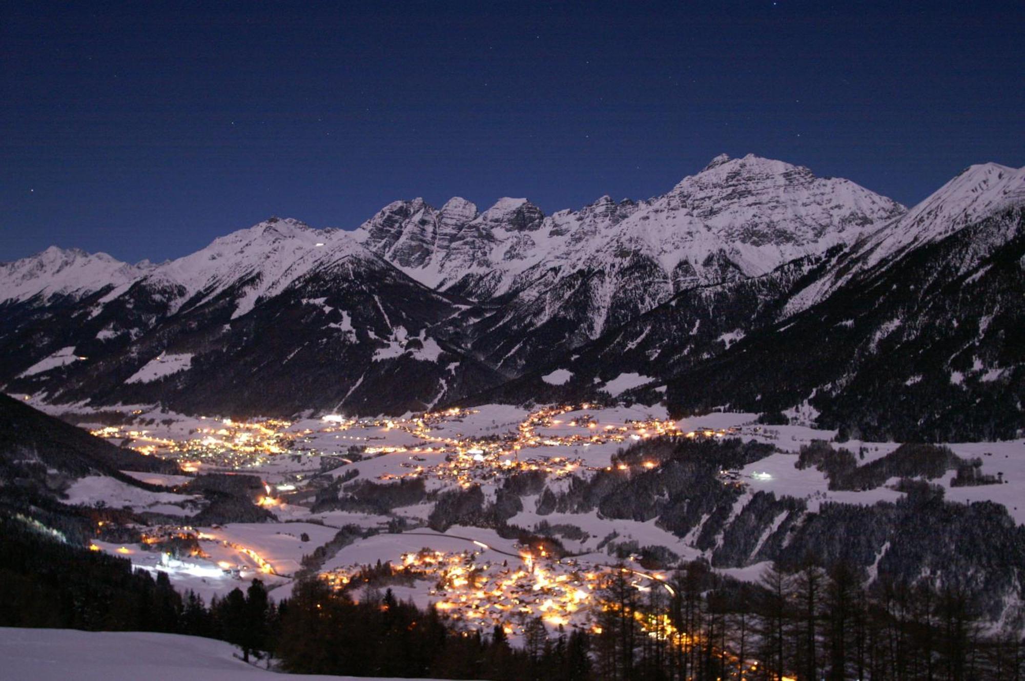 Kassnhof - Urlaub In Den Bergen Apartment Telfes im Stubai Exterior foto