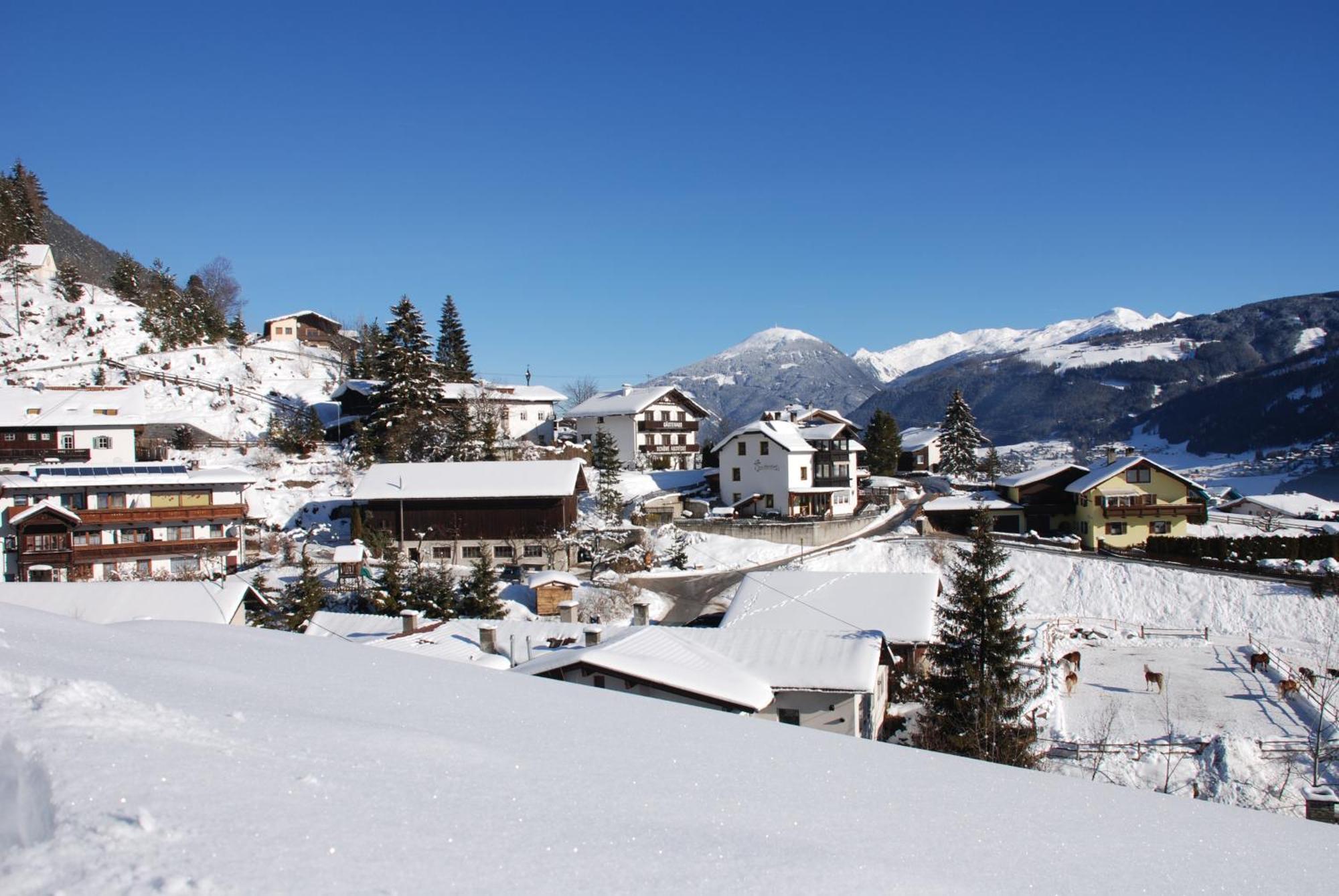 Kassnhof - Urlaub In Den Bergen Apartment Telfes im Stubai Exterior foto